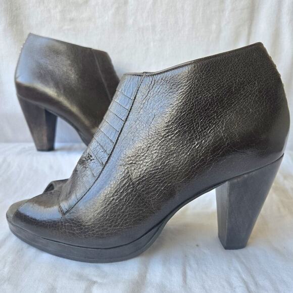 Calleen Cordero Women's Leather Heel Peep Toe Ankle Boots Olive Green Size 8.5 - Picture 1 of 9